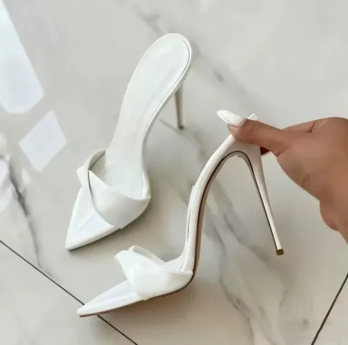 New Heels for Queen Feet!