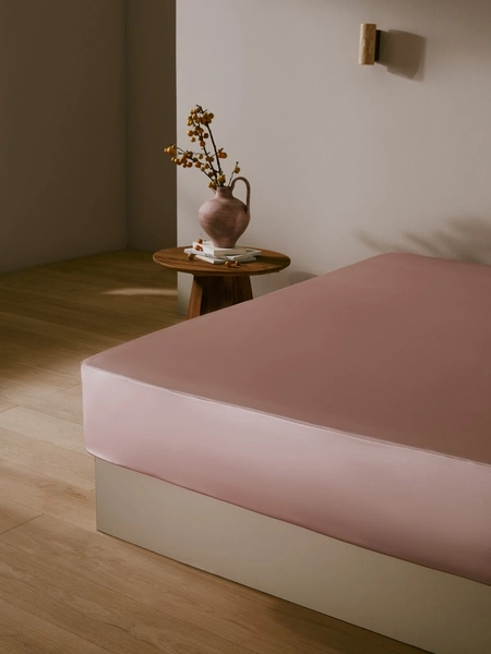 Quaility Silk Fitted bed Sheets