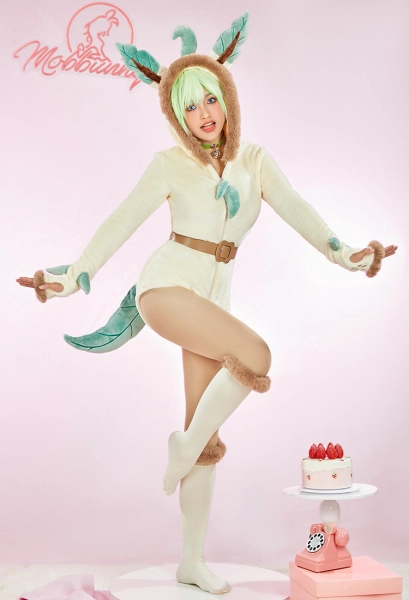 Leafeon Cosplay