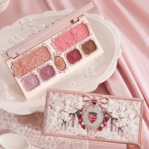 Flower Knows Strawberry Cupid Palette