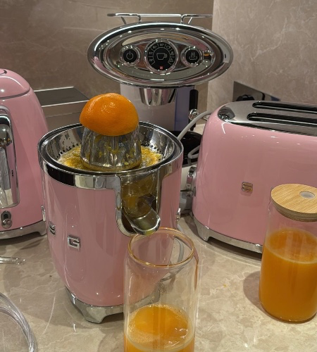 Pink Smeg Juicer <3