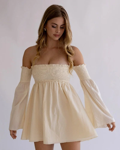 strapless dress