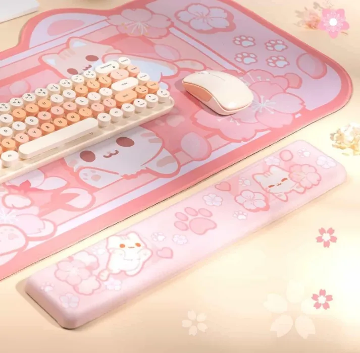 BelugaDesign Sakura Cat - Almohadilla de escritorio | Alfombrilla grande para juegos con teclado NS Switch | Protector de papel secante de escritorio Kawaii Cute Anime rosa pastel con muñequera de gel