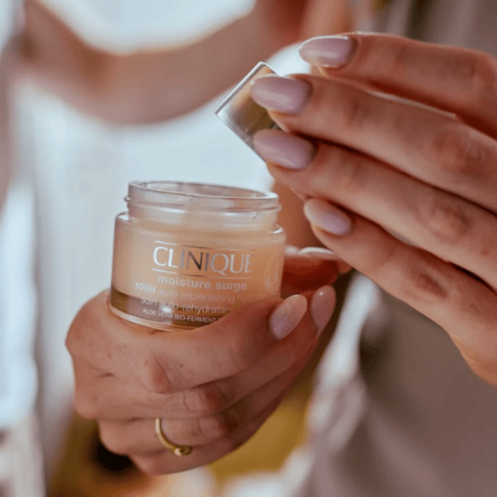 Clinique Moisture Surge