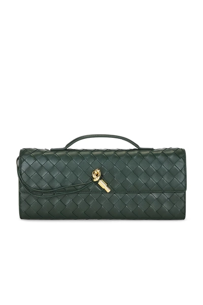 Bottega Veneta Andiamo Clutch in Green