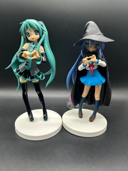 Lucky Star Kagami Hiiragi & Konata Izumi Cosplay Figure Set of 2