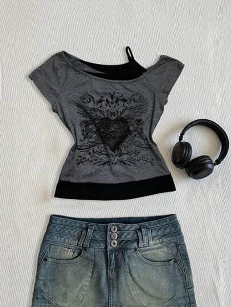 Noixe Camiseta feminina com estampa gráfica escura estilo punk