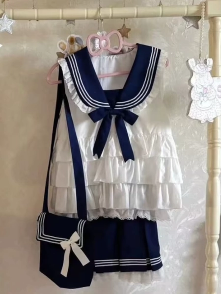 Sailor outfit cute ^_^