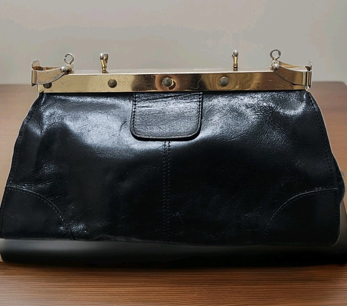 Vtg Tuscany Leather Doctor Style Gladstone Black Soft Leather Italian Handbag 