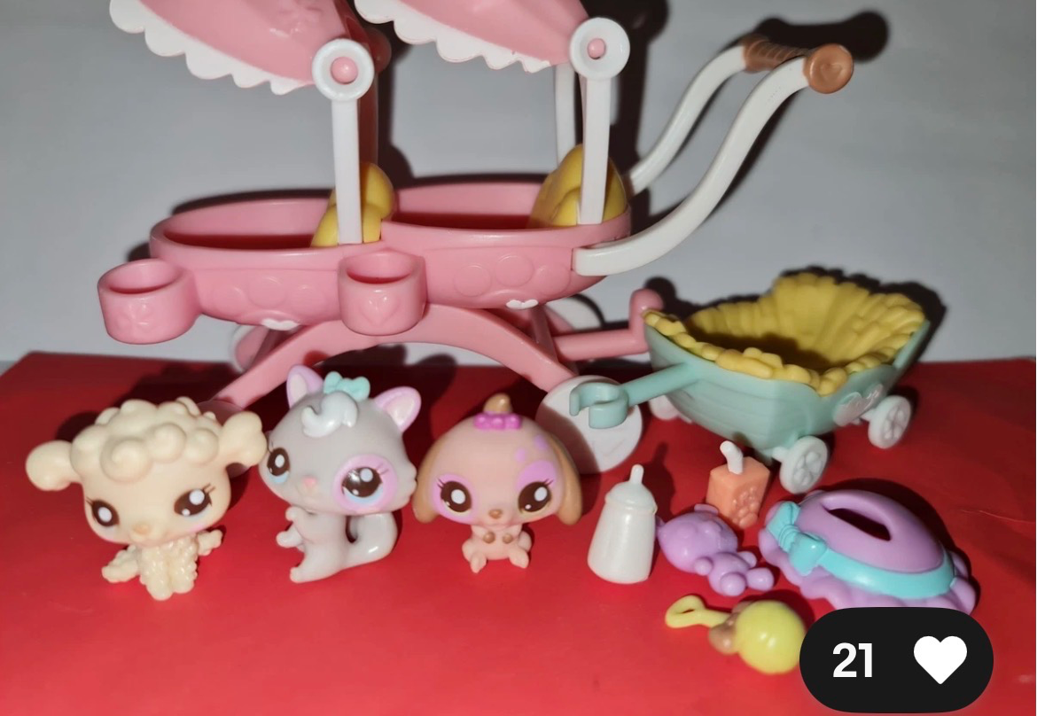 Littlest Pet Shop Sunny Stroll babies set
