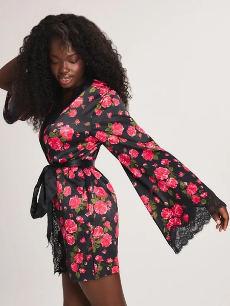 Nite Shade Lace Short Robe