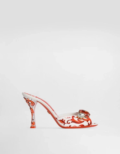 Majolica-print brocade mules with embroidery