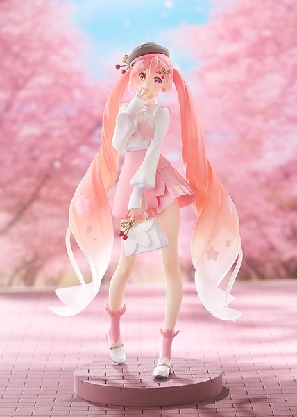 Hatsune Miku figuꕤ｡˚⋆