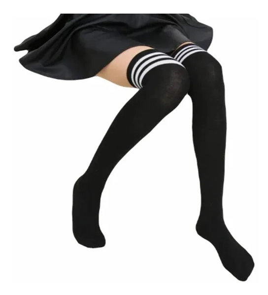 Medias Largas Blancas y negras Bucaneras