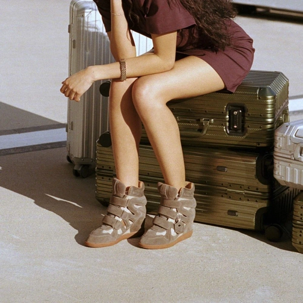 Steve Madden Mavis Women's Suede Wedge Boots in Beige