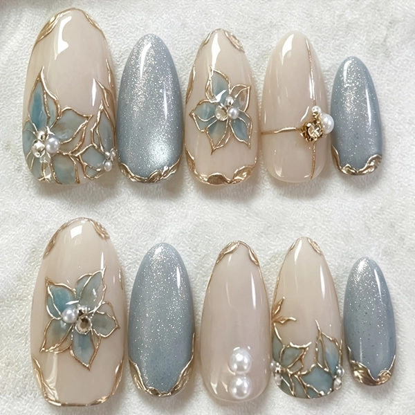Otras uñitas postizas
