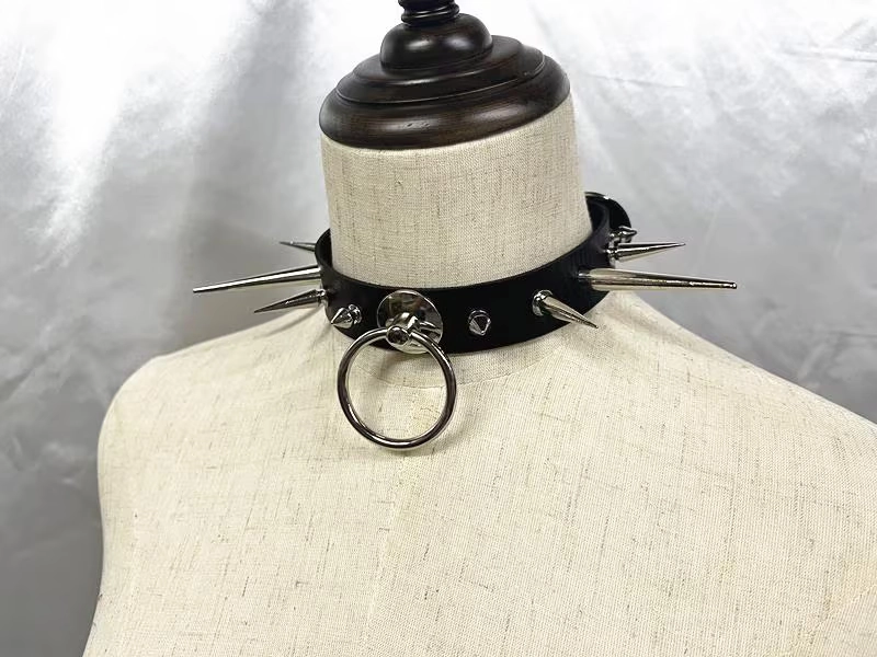 Personalized Punk Rivet Collar: Handmade Leather Choker Necklace