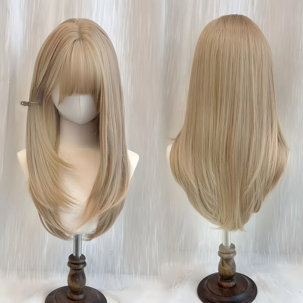 A 26-Inch Wig Suitable for Everyone, Featuring a Fluffy, No-Shedding Design That Gives a Youthful Vibe. It Has Straight Bangs in a Light Blonde Color, Perfect for Halloween Parties, Dates, And Is Breathable And Versatile