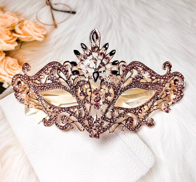 Masquerade Mask Luxury Purple Crystal, Rhinestone Eye Mask, Elegant Party Mask, Birthday, New Year, Theatrical Play, Wedding, Prom, Gift