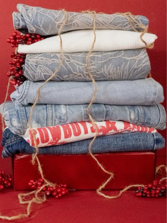 Support for my unforgettable new year look👖👗