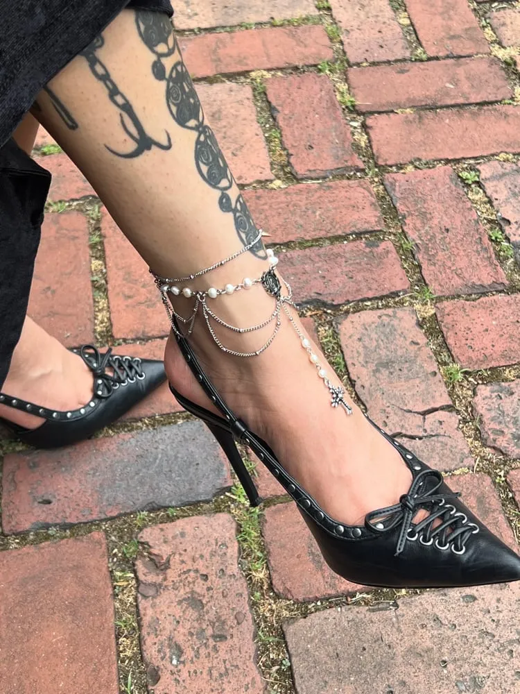 THE CONSTANZE ROSARY ANKLET 