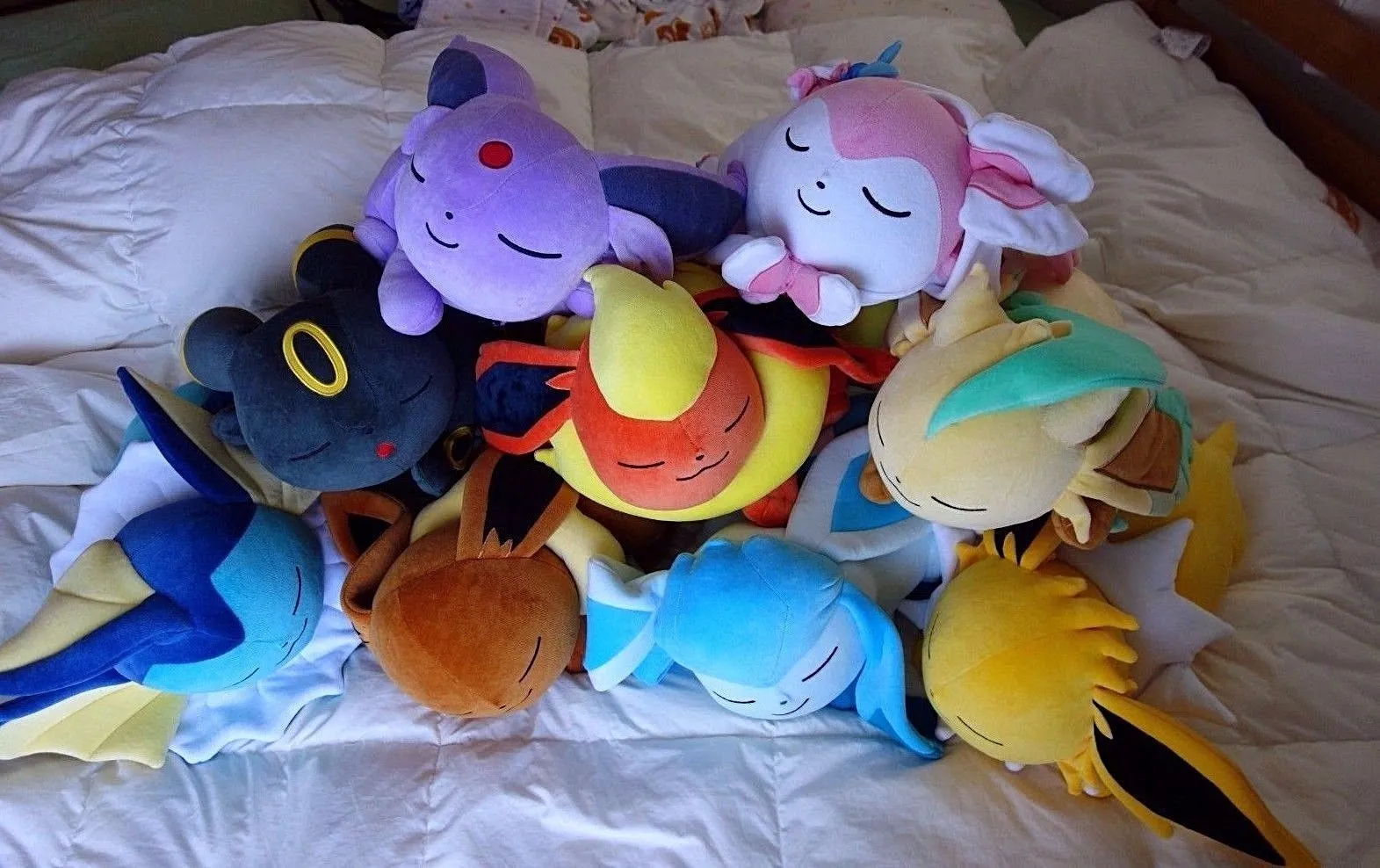 Pokemon 18"  Sleeping Plush 