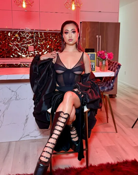 Serve Queen Baddie Li