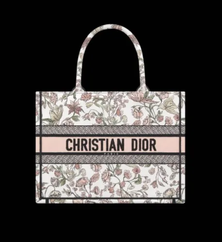 Dior tote bag ♡
