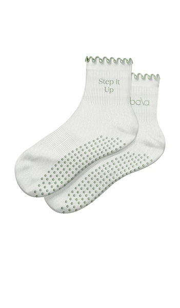bala The Frilly Sock in Sage.