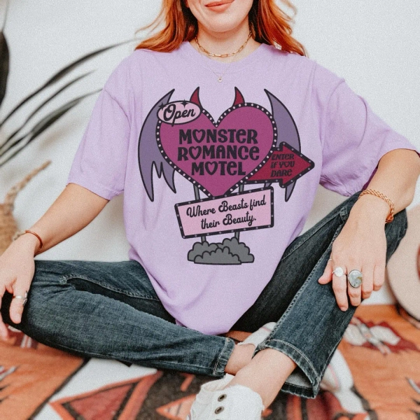 Monster Romance Comfort Colors | Book Lover Shirt | Unisex Shirt | Shirt for Readers | Bookish T-shirt | T-shirt for Book Lover - Etsy