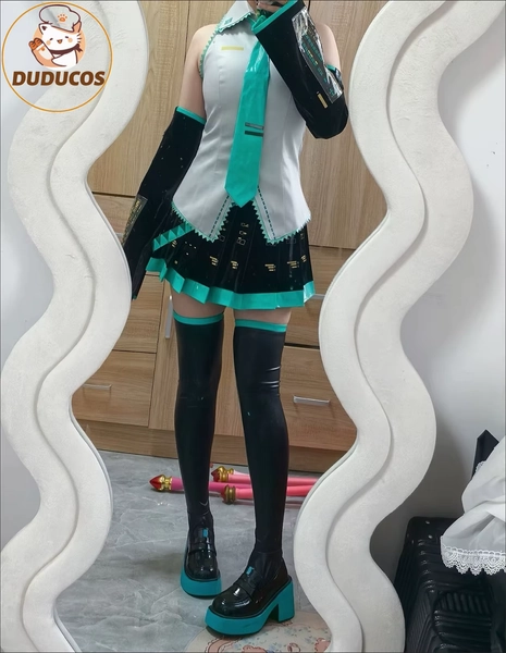 Hastune Miku costume