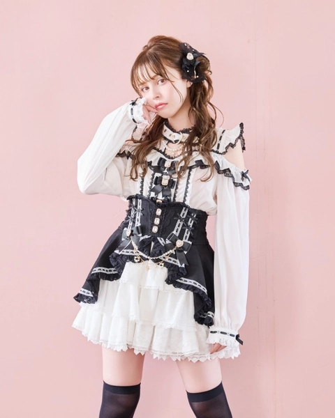 Liz Lisa 3 ribbon blouse