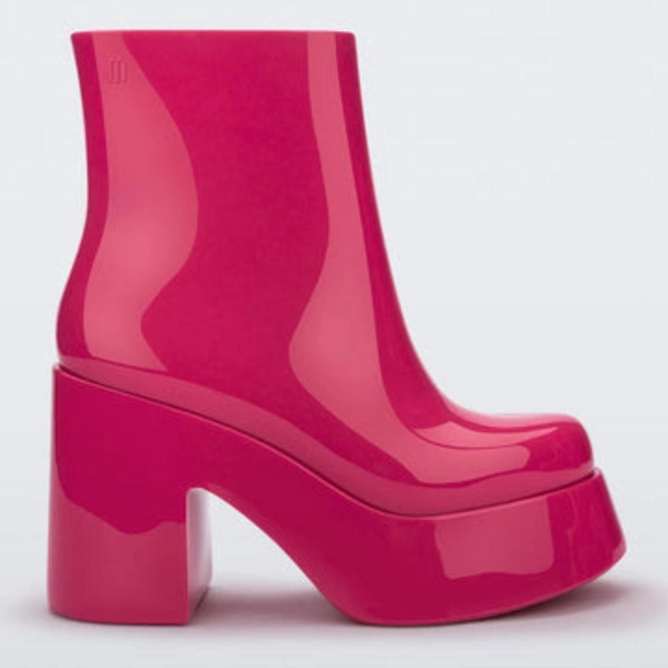 Melissa Nubia Pink Boot
Nubia: Go Go Bootsâš
Yet...