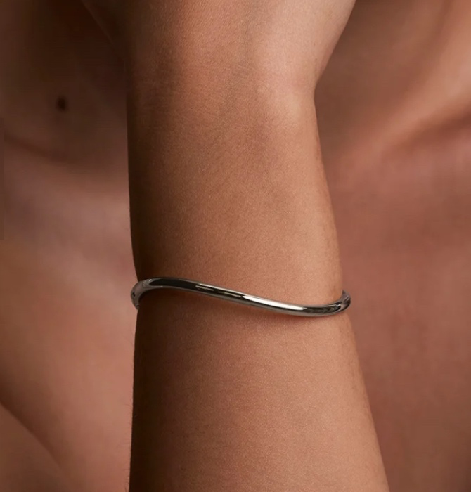 Astrid & Miyu Bangle