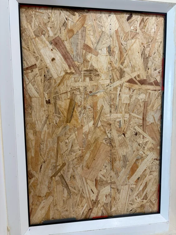 Please help me fix the broken window 