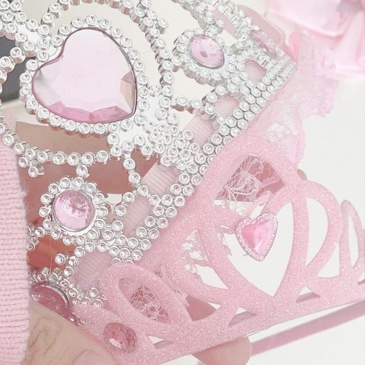 Pretty privilege GIFT (˶>⩊<˶)