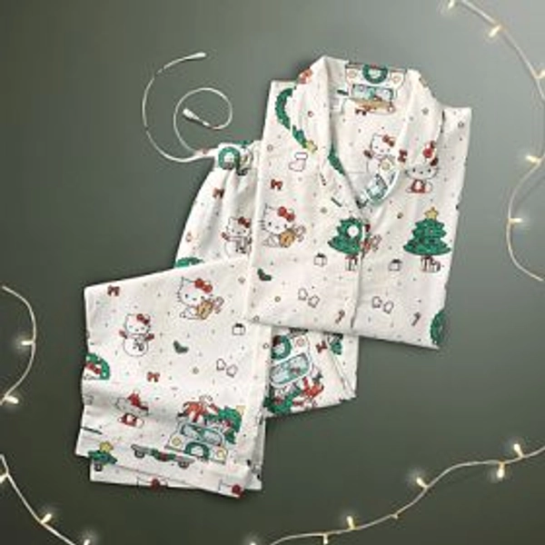 Hello Kitty Christmas Organic Flannel Loose Fit Pajama Set