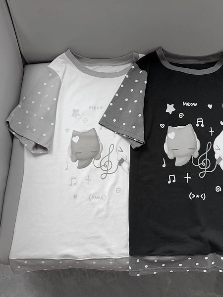 White Round-neck T-shirt with Polka Dot Pattern & Cat Print