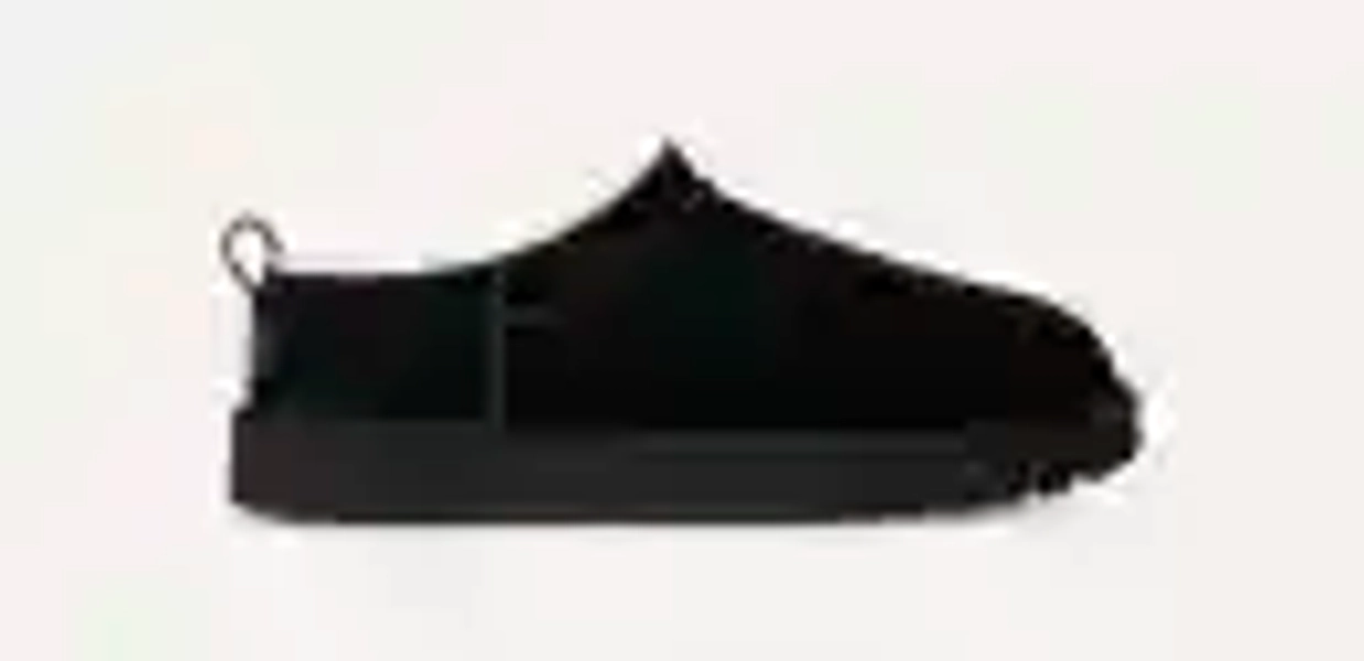 Black Ugg Micro Boot