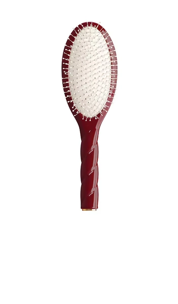 La Bonne Brosse Large Brush N04 in Cherry Red.