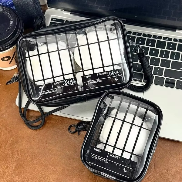 Bolsas transportadoras transparentes de PVC, bolsa de almacenamiento creativa para exhibición de muñecas de prisión para muñecas de peluche de 13cm, suministros para estudiantes, accesorios para muñecas de juguete - AliExpress 15