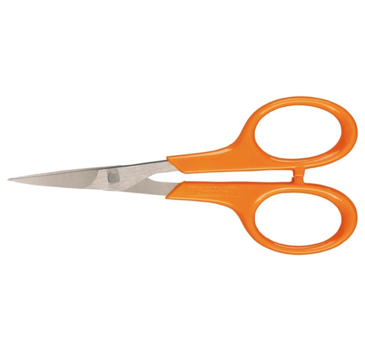 Ciseaux spécial broderie lame incurvés