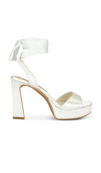 Dolce Vita Jaemy Platform Heel in White. - size 9
