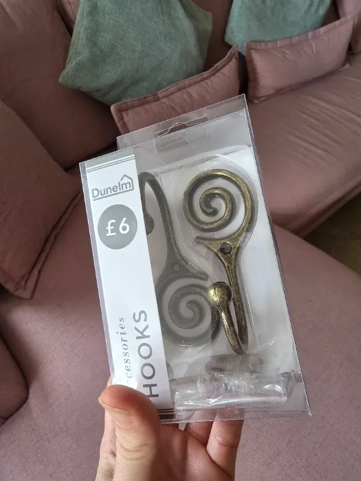 2 x spiral hook pack 