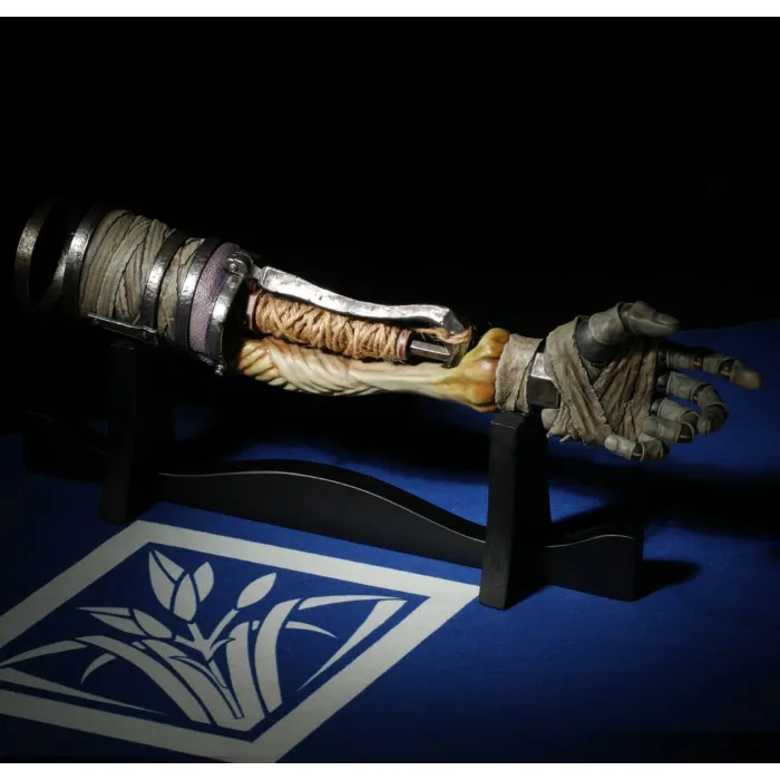 Sekiro: Shadows Die Twice - Shinobi Prosthetic 1/2 Scale Replica Statue