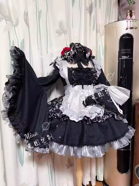Maßgeschneidertes Cosplay-Kostüm für Erwachsene