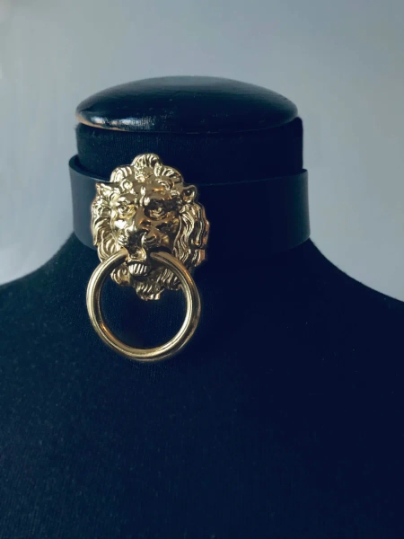 FURIOUS LION GOLD CHOKER