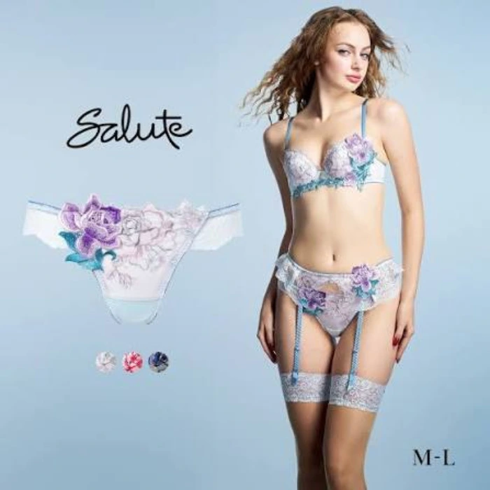 Salute by Wacoal set