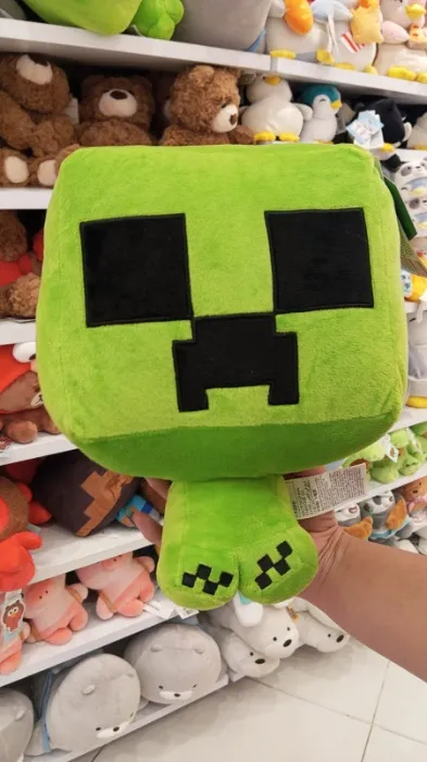 Big ass head creeper