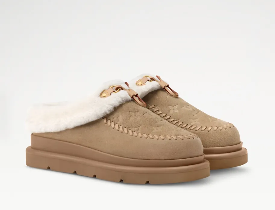 Louis Vuitton Cortina Closed Mule